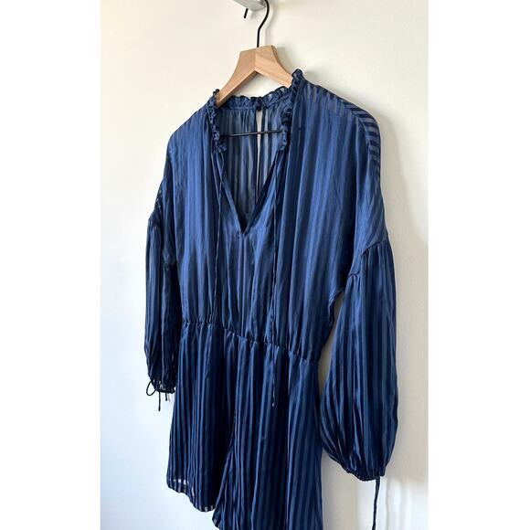 NWT Alice + Olivia Callan Silk Blend Striped Romper Size 4 - Picture 9 of 15